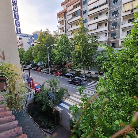 Hotel Martini Vlorë Eksteriør bilde
