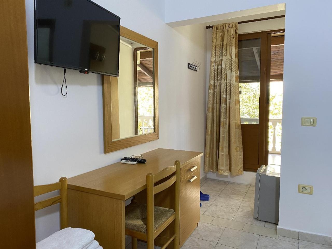 Hotel Martini Vlorë Eksteriør bilde