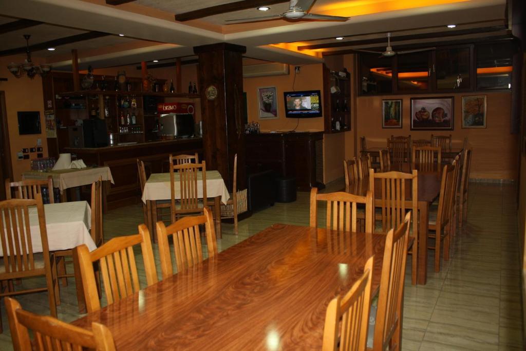 Hotel Martini Vlorë Eksteriør bilde